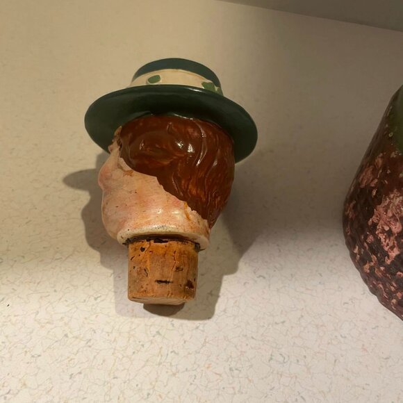 VTG 1950s Whimsical Kitschy Irishman w/ Shamrock Hat Whiskey Spirits Decanter - Picture 7 of 9